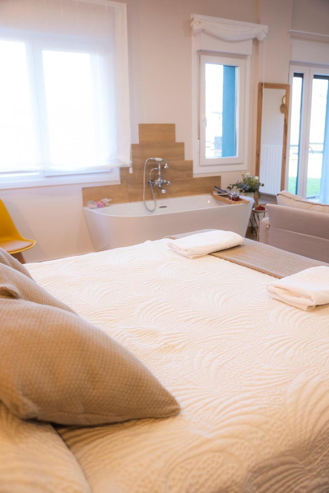 Apartamentos Alto Ubiro Lierganes Ngoại thất bức ảnh